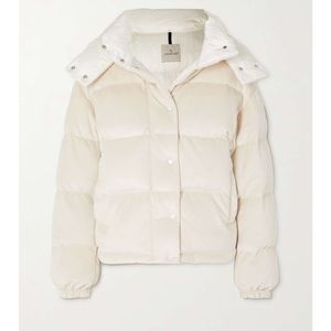 Authentic MONCLER
Daos hooded quilted padded fleece down jacket size s(1)